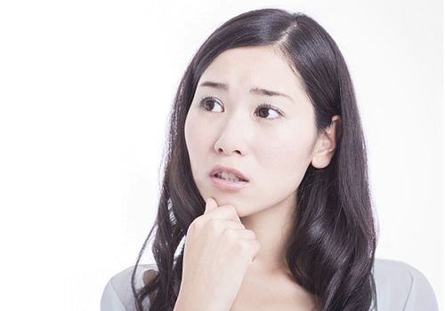 見た目年齢を若く保つためにも、肌や髪と同じくらい歯はとても大切なアイテムと言えるのです。